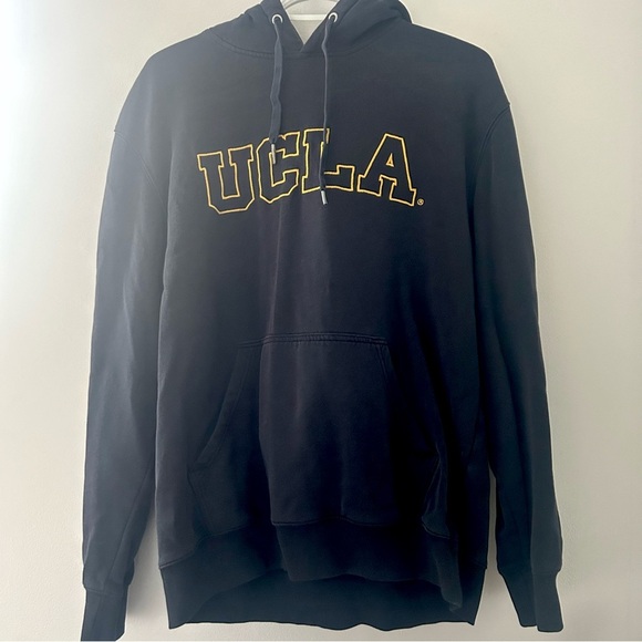 H&M Other - UCLA Men’s Medium Navy Hoodie